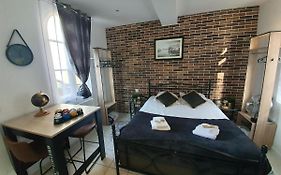 Appartement Indus En Centre Ville Avec Parking